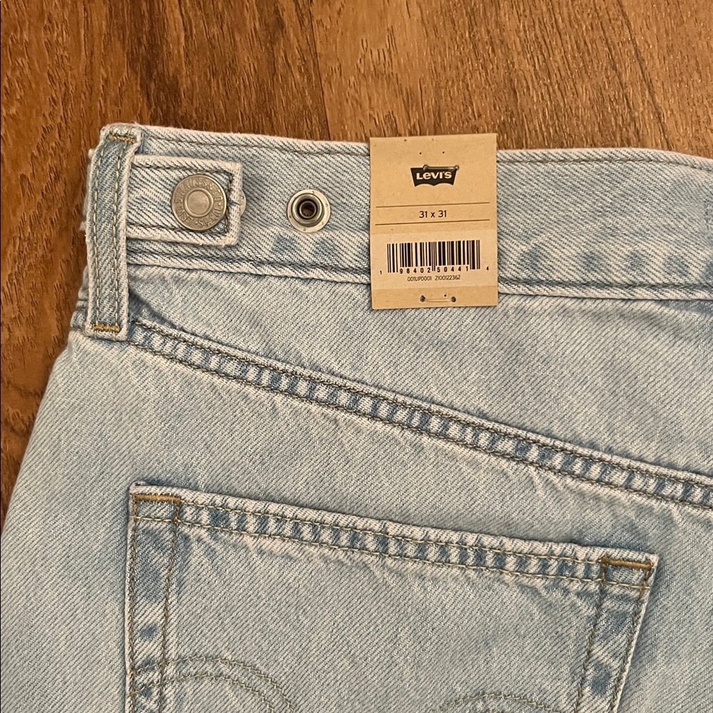 NWT Levi’s Cinch Baggy Jeans - Picture 12 of 13